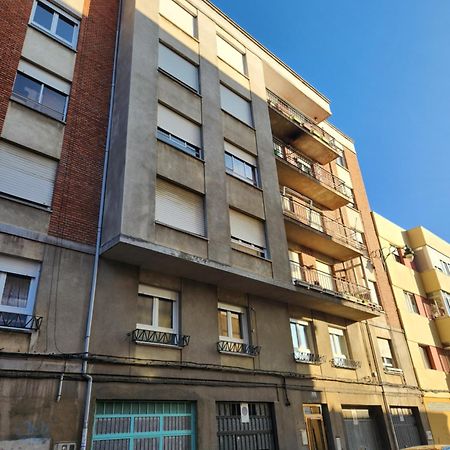 Moderno Apartamento Cerca Del Centro En レオン エクステリア 写真