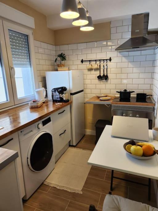 Moderno Apartamento Cerca Del Centro En レオン エクステリア 写真
