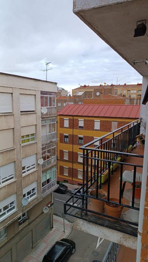 Moderno Apartamento Cerca Del Centro En レオン エクステリア 写真